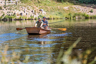 Angeln im Ruderboot im Bayerischen Wald